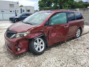  Salvage Toyota Sienna