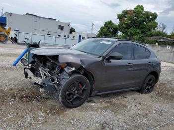  Salvage Alfa Romeo Stelvio