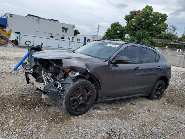  Salvage Alfa Romeo Stelvio