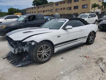  Salvage Ford Mustang