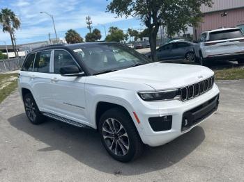  Salvage Jeep Grand Cherokee