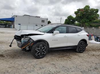  Salvage Chevrolet Blazer