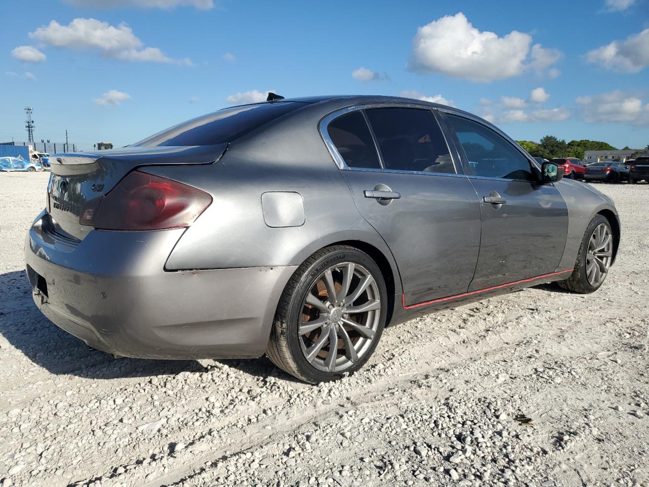 Infi G37 Base Image 3