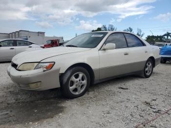  Salvage Lexus Es