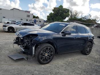  Salvage Porsche Cayenne