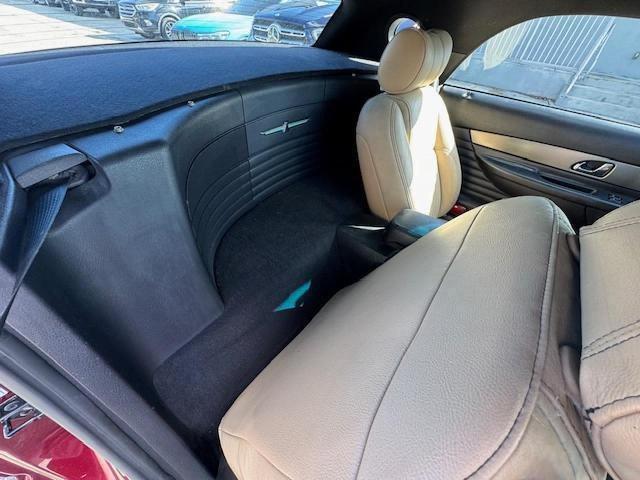 Ford Thunderbird Image 9