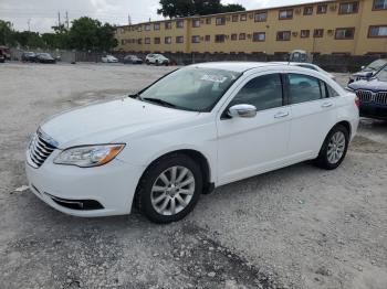  Salvage Chrysler 200