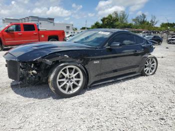  Salvage Ford Mustang