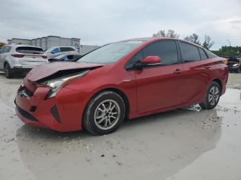  Salvage Toyota Prius