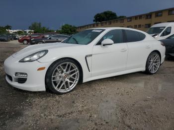  Salvage Porsche Panamera