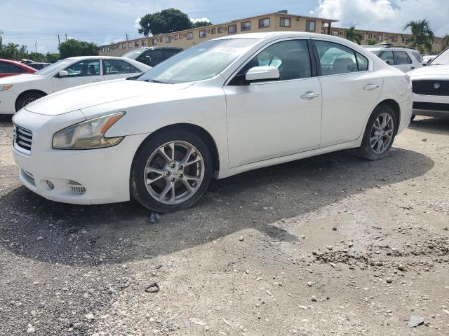 Salvage Nissan Maxima