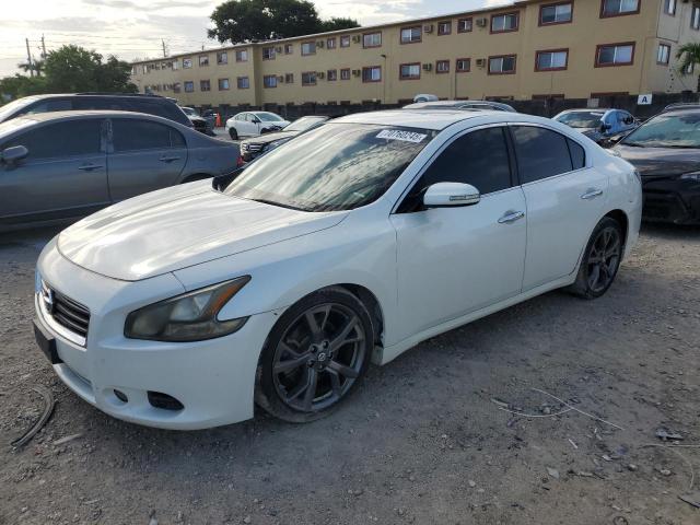  Salvage Nissan Maxima