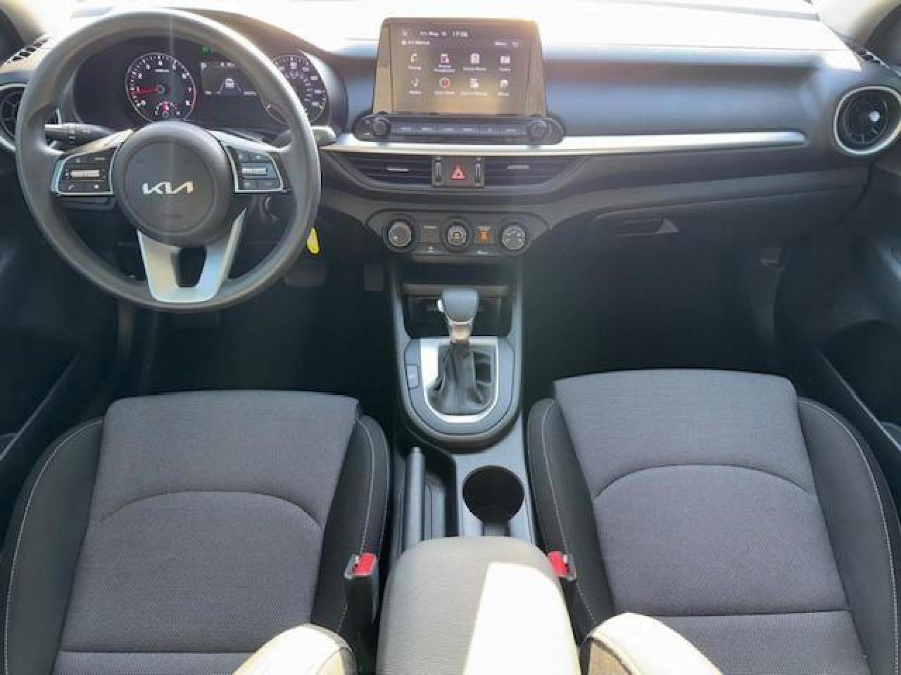 Kia Forte Fe Image 6
