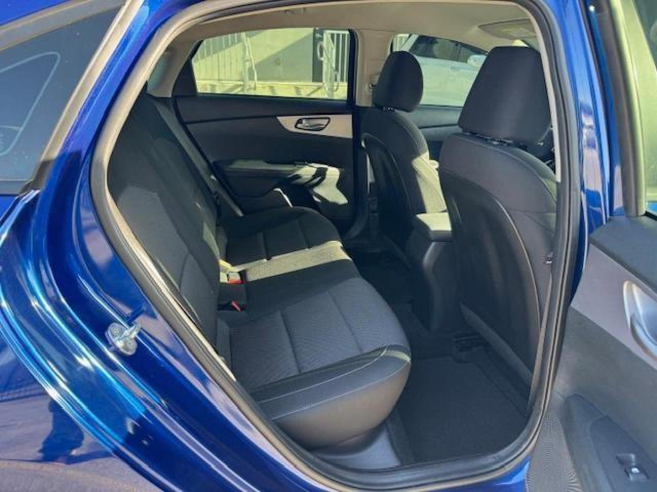 Kia Forte Fe Image 7