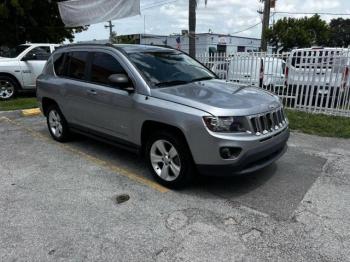  Salvage Jeep Compass