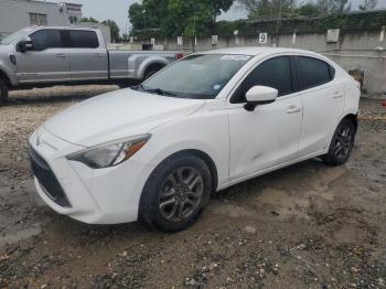  Salvage Toyota Yaris