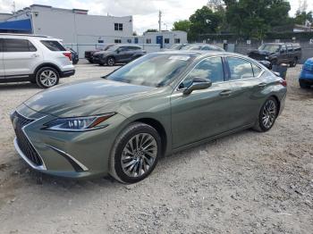  Salvage Lexus Es