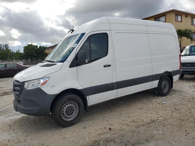  Salvage Mercedes-Benz Sprinter