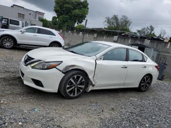  Salvage Nissan Altima
