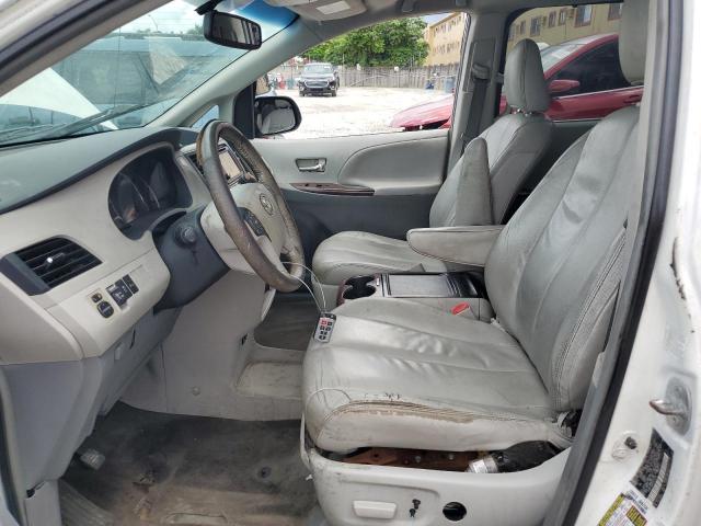 Toyota Sienna Xle Image 12