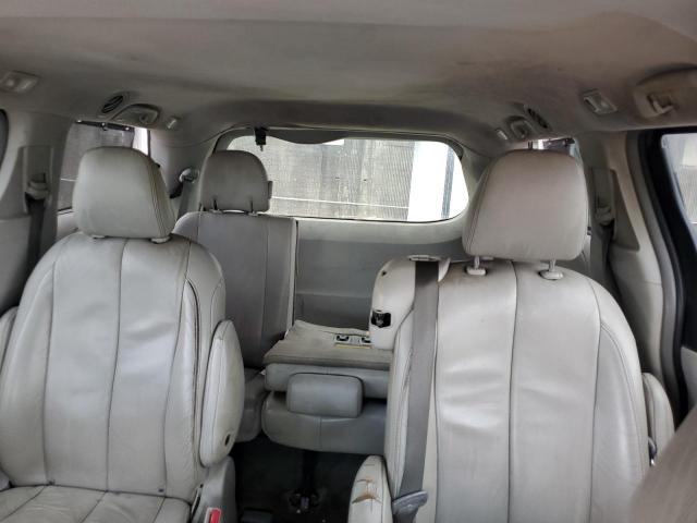 Toyota Sienna Xle Image 8