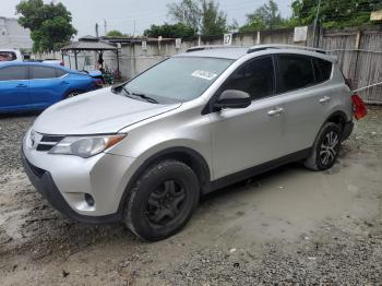  Salvage Toyota RAV4