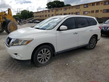  Salvage Nissan Pathfinder