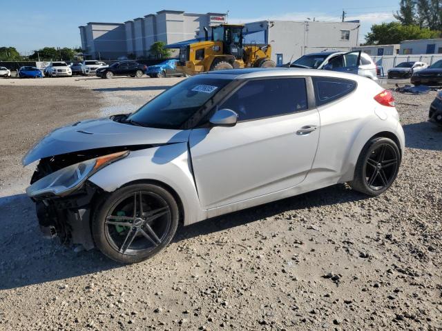  Salvage Hyundai VELOSTER