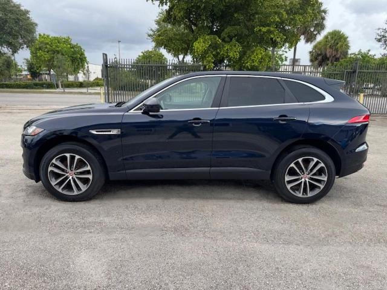 Jaguar F-PACE Premium Image 5