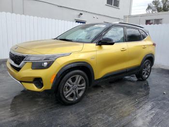  Salvage Kia Seltos
