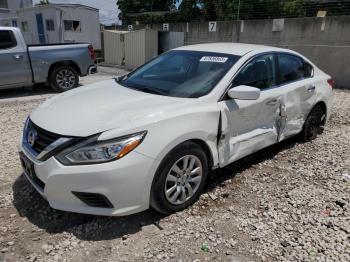  Salvage Nissan Altima