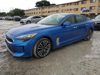  Salvage Kia Stinger
