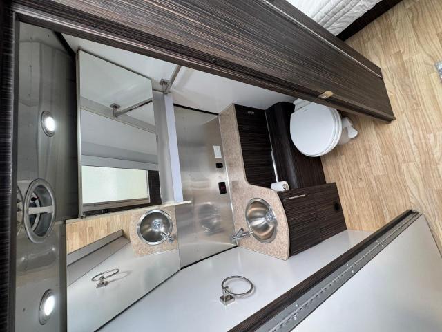 Airstream Interl28rb Image 15