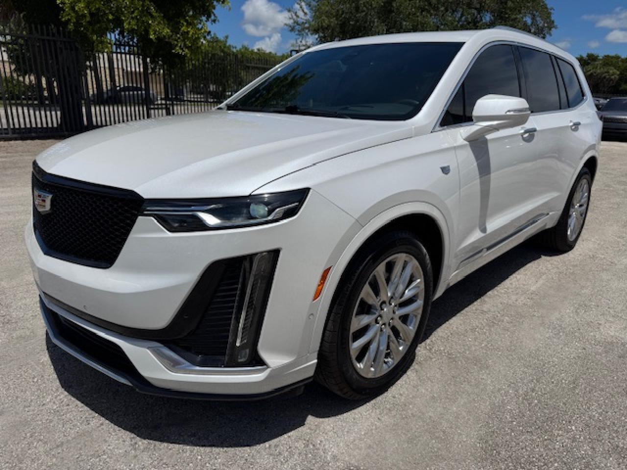 Cadillac XT6 Premium Luxury Image 1