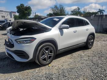  Salvage Mercedes-Benz GLA