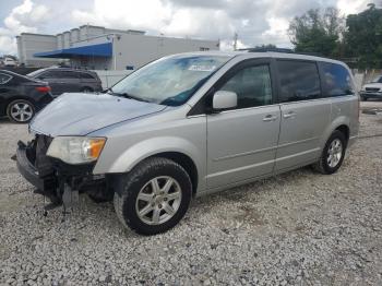  Salvage Chrysler Minivan