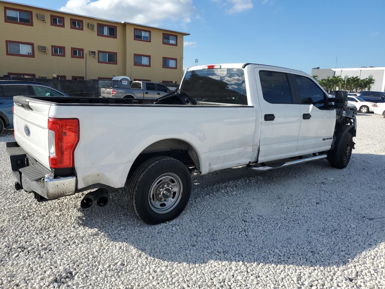 Ford F-250 Super Duty Image 13