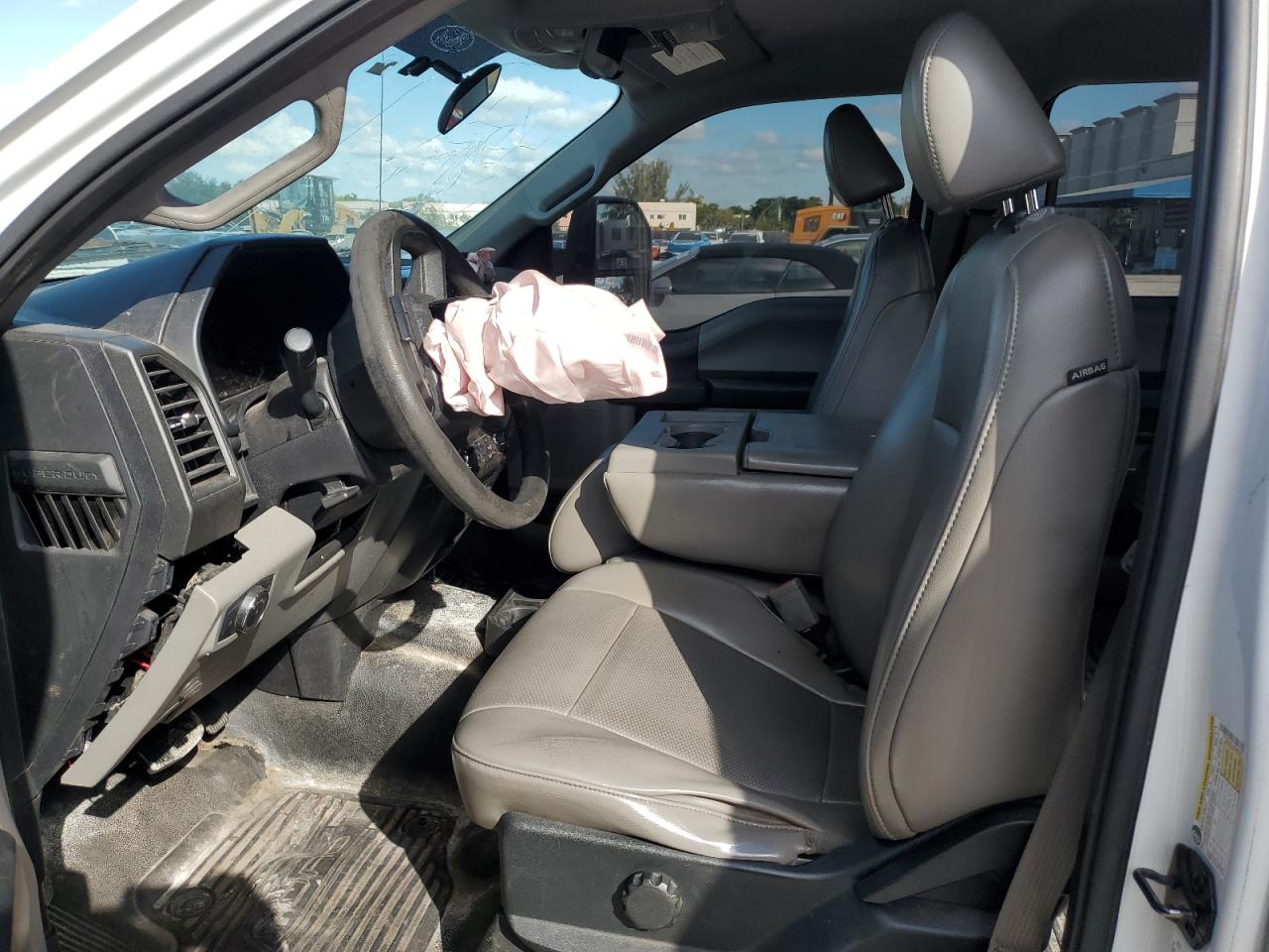 Ford F-250 Super Duty Image 6