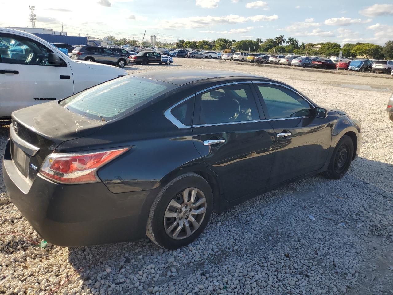 Nissan Altima 2.5 Image 4