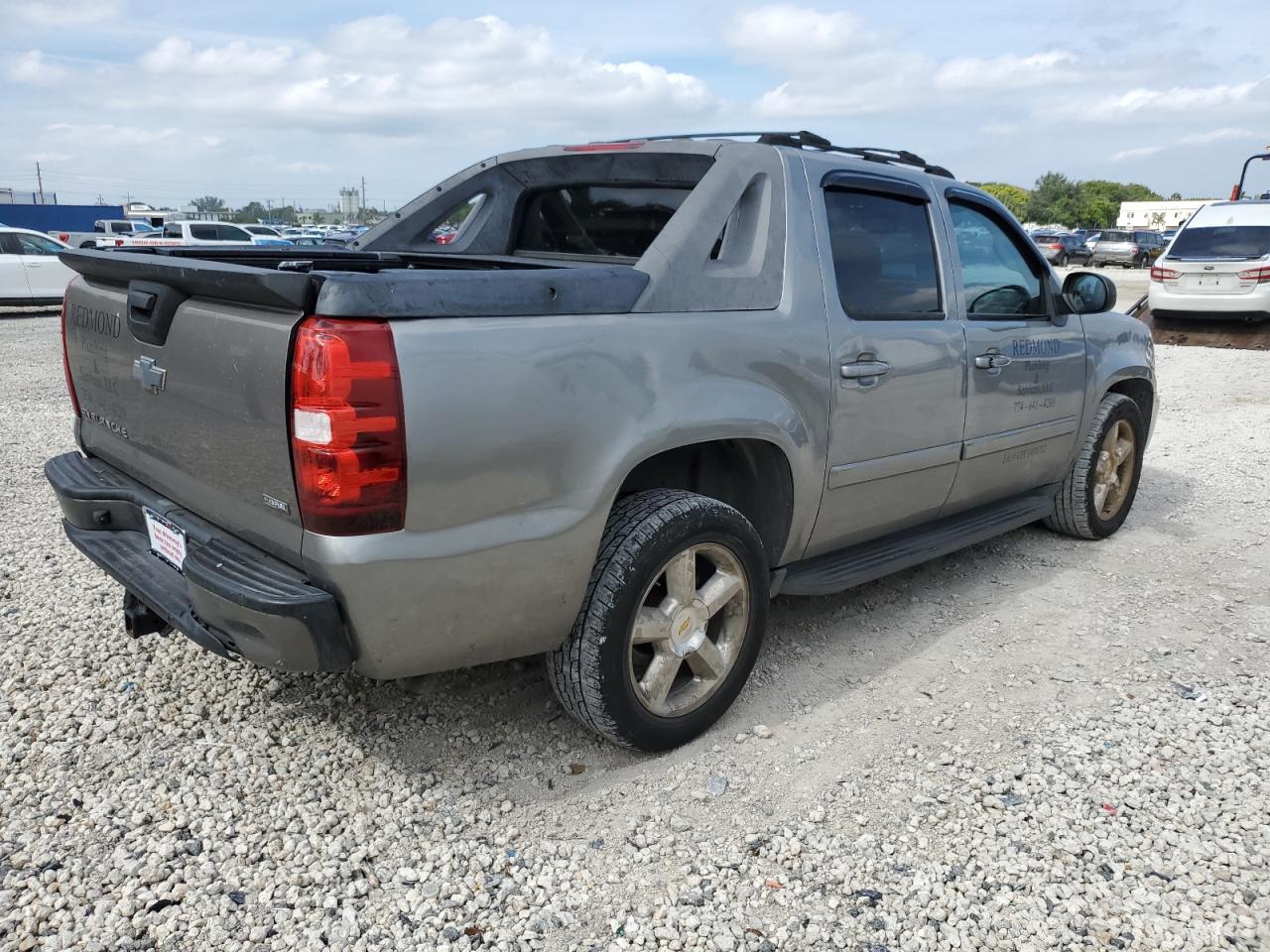 Chevrolet Avalanche C1500 Image 12