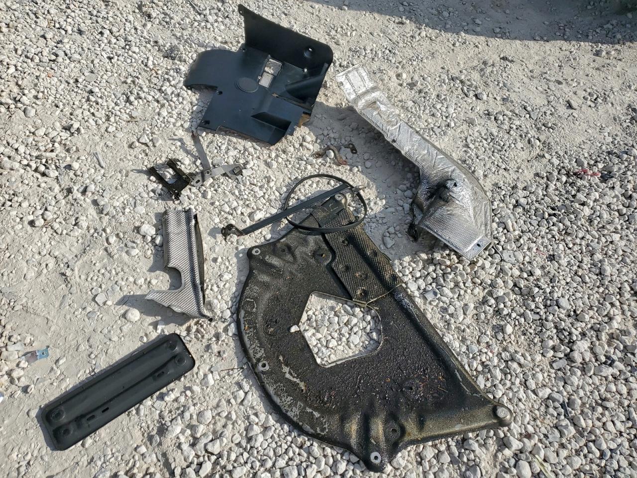 BMW 5 Series I Image 13