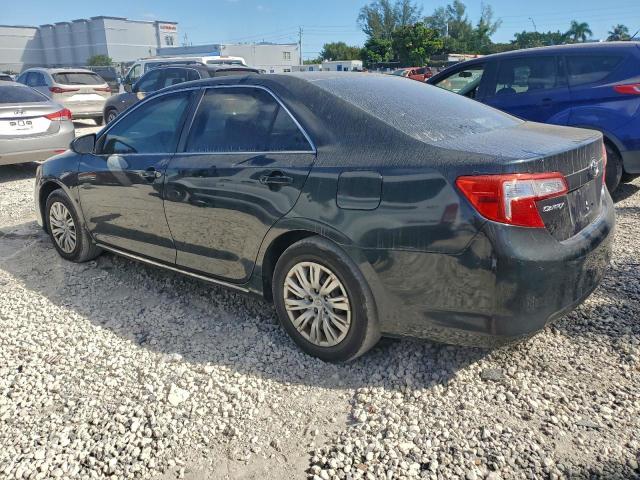 Toyota Camry Base Image 4