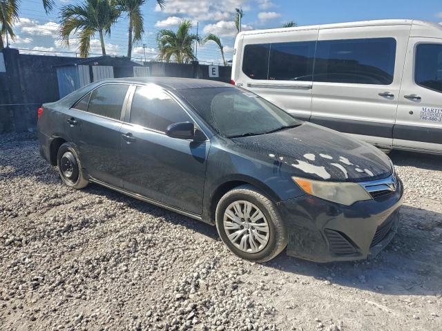 Toyota Camry Base Image 10