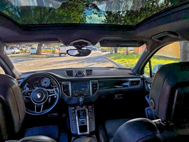 Porsche Macan S Image 4