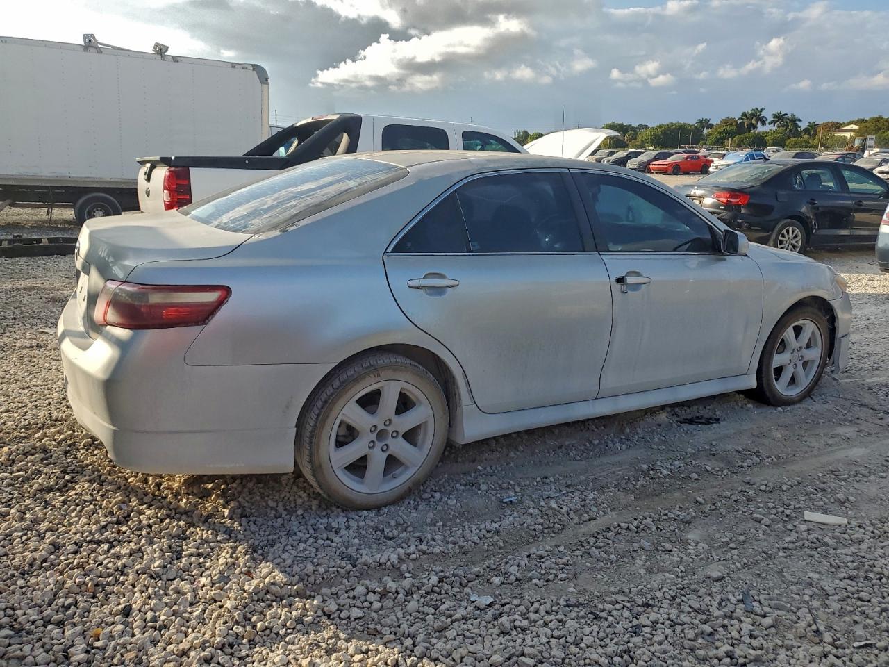 Toyota Camry Ce Image 4