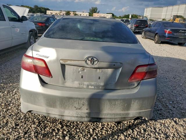 Toyota Camry Ce Image 2