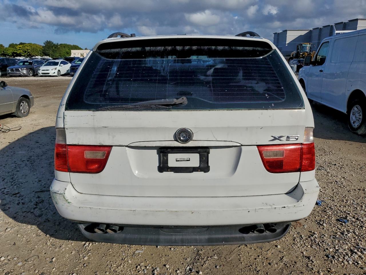 BMW X Series 4.4i Image 4