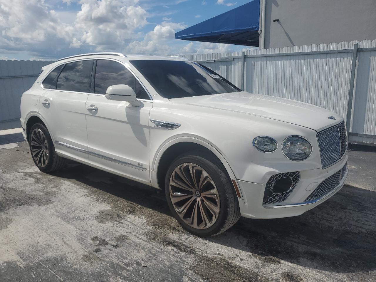 Bentley Bentayga Image 9