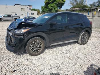  Salvage Hyundai TUCSON