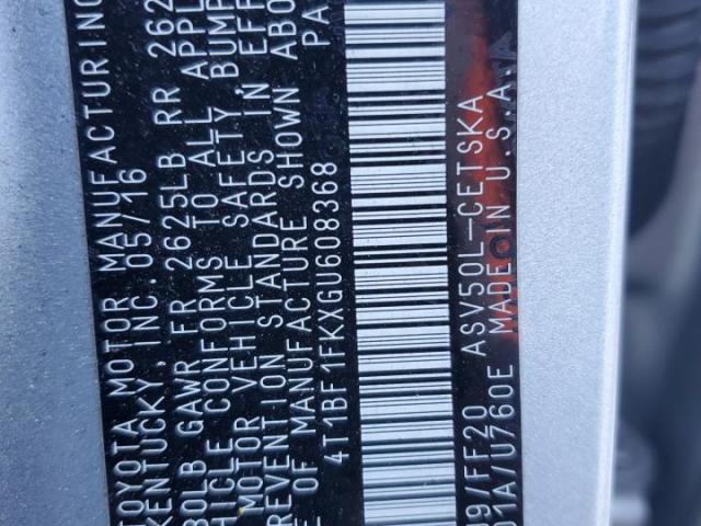 Toyota Camry Le Image 4